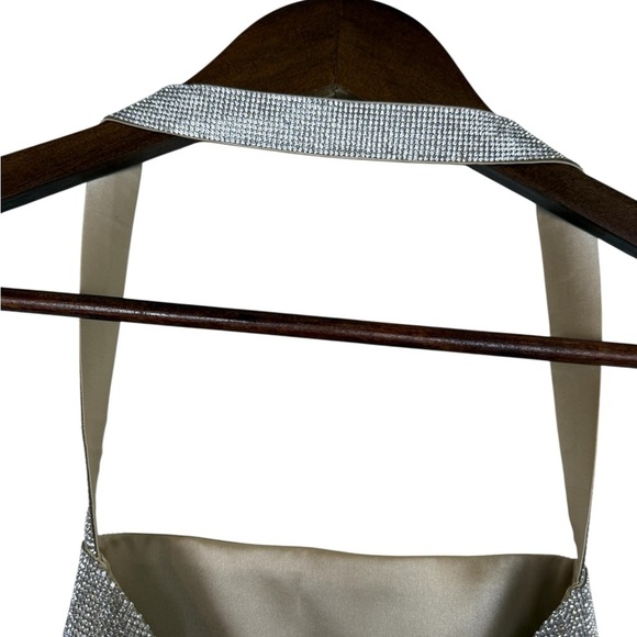 Nue Estelle Top Silver Sequin Halter Top Sz Large - Picture 3 of 10